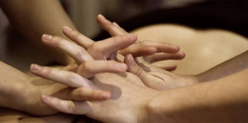 4 hands massage - La Belle Otero